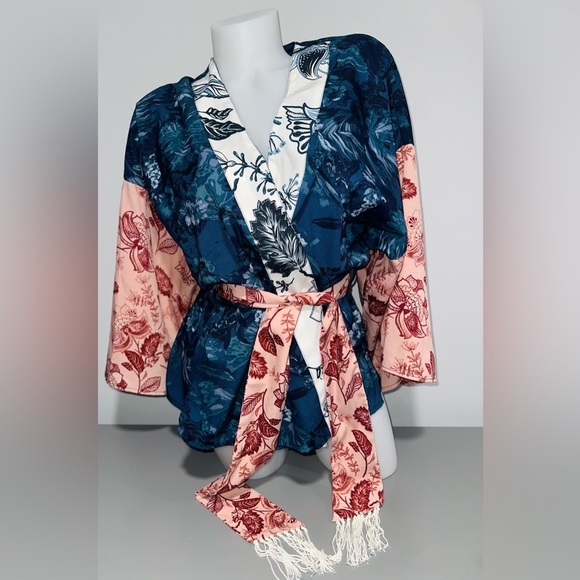 Anthropologie Tori Cropped Kimono - Picture 1 of 11